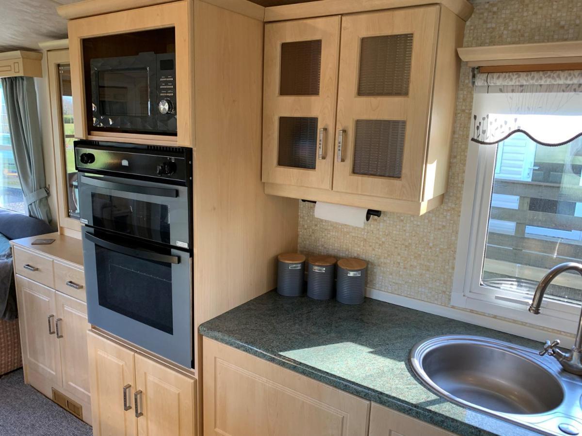 Lovely Static Holiday Caravan Near Whithorn Villa Exterior photo