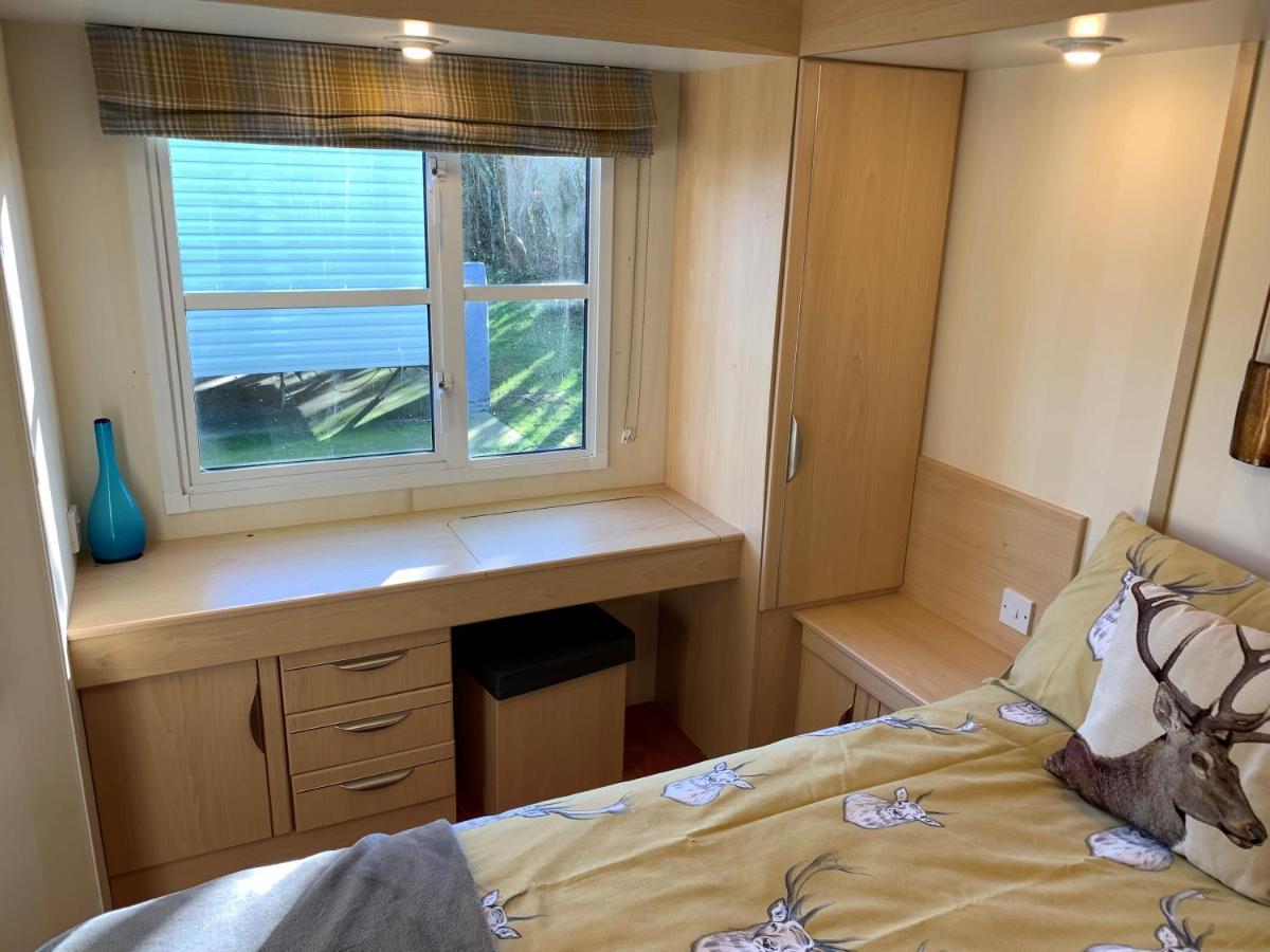 Lovely Static Holiday Caravan Near Whithorn Villa Exterior photo