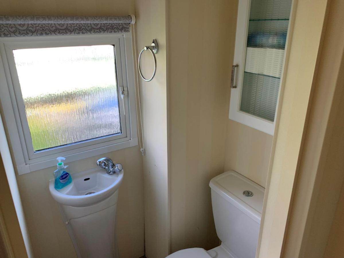 Lovely Static Holiday Caravan Near Whithorn Villa Exterior photo